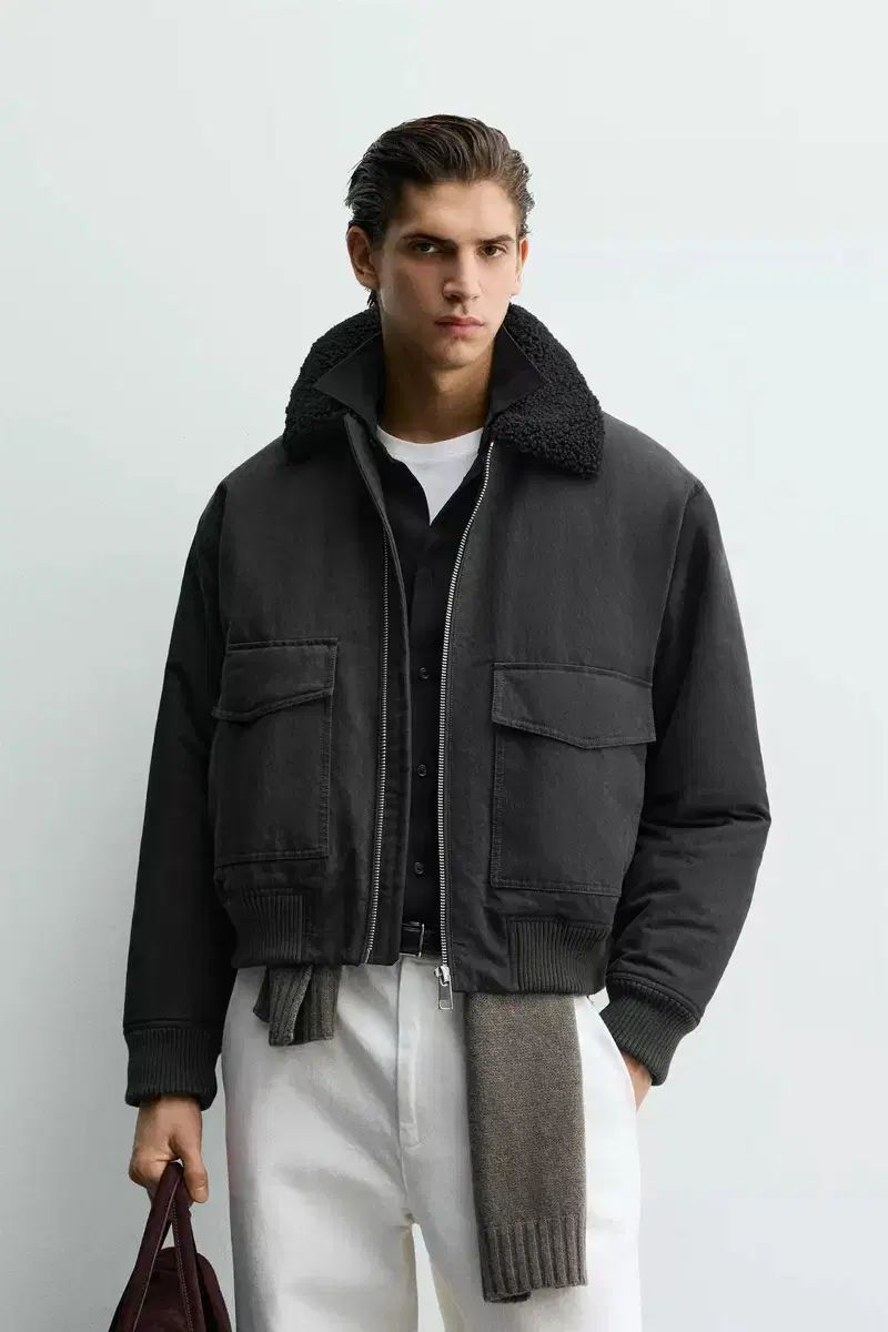 ZARA】ザラ ボンバージャケット ブルゾン スタジャン アウター 黒 L 