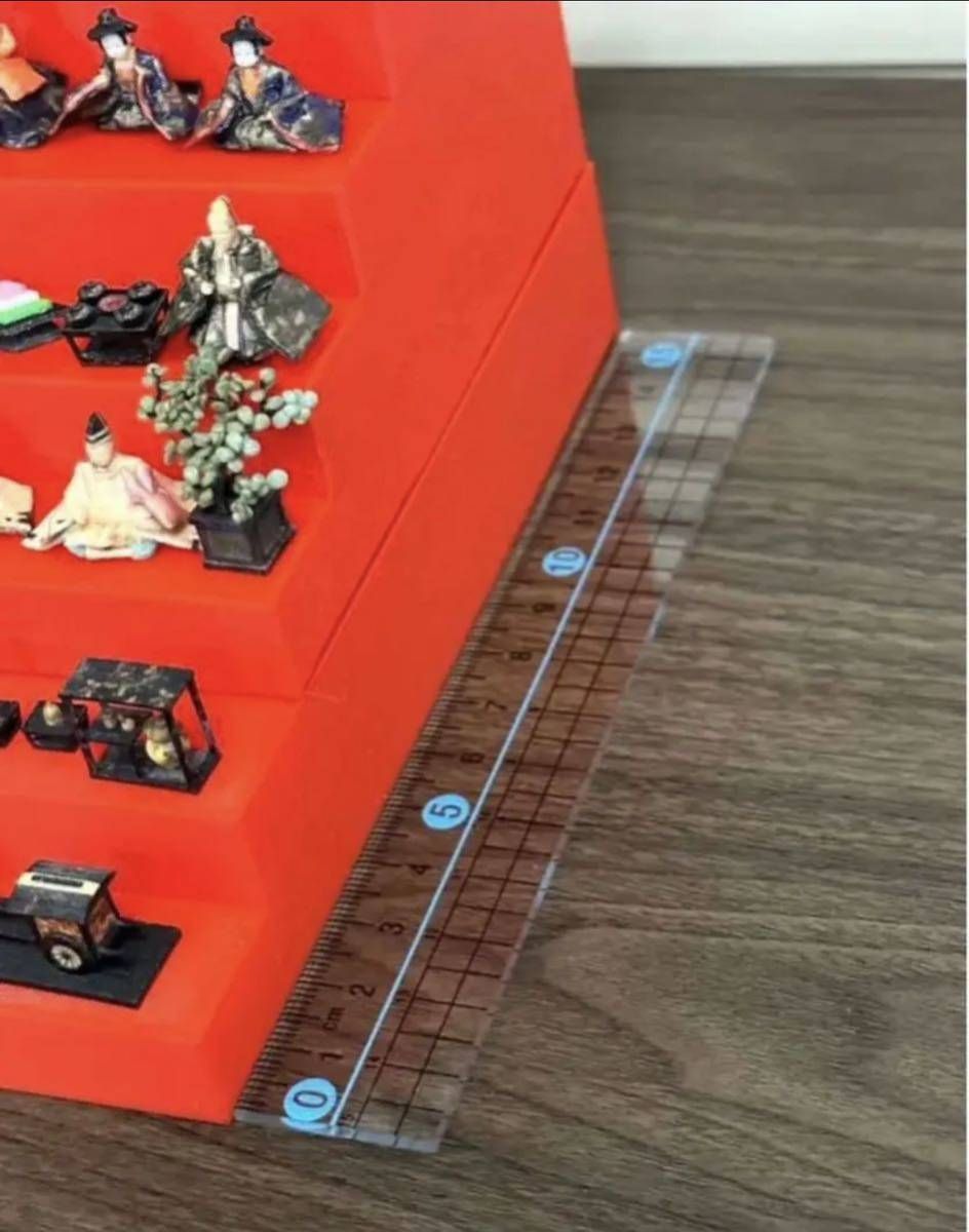 ミニチュア☆ひな人形7段飾り☆リーメントに☆フィギュア☆1/64(人形