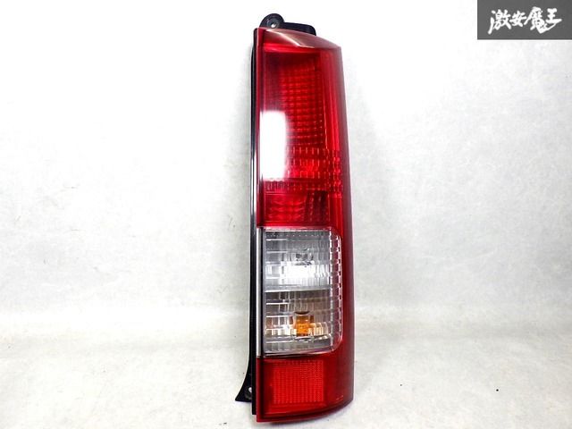 da64w　純正テールランプ 破損無し！ 即発送！】スズキ 純正 DA64W エブリィ ワゴン テール