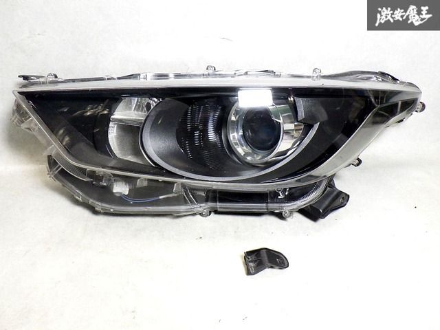 ☆即納☆ トヨタ 純正 MXPA10 ヤリス ヘッドライト ヘッドランプ