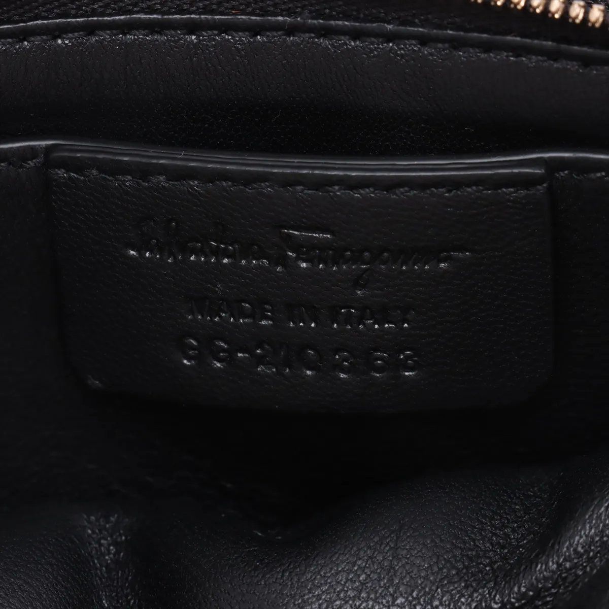 極美品 サルヴァトーレフェラガモ ガンチーニ チェーン ショルダー