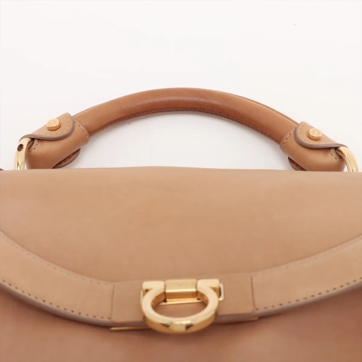 美品 サルヴァトーレフェラガモ ガンチーニ ソフィア レザー 2WAY