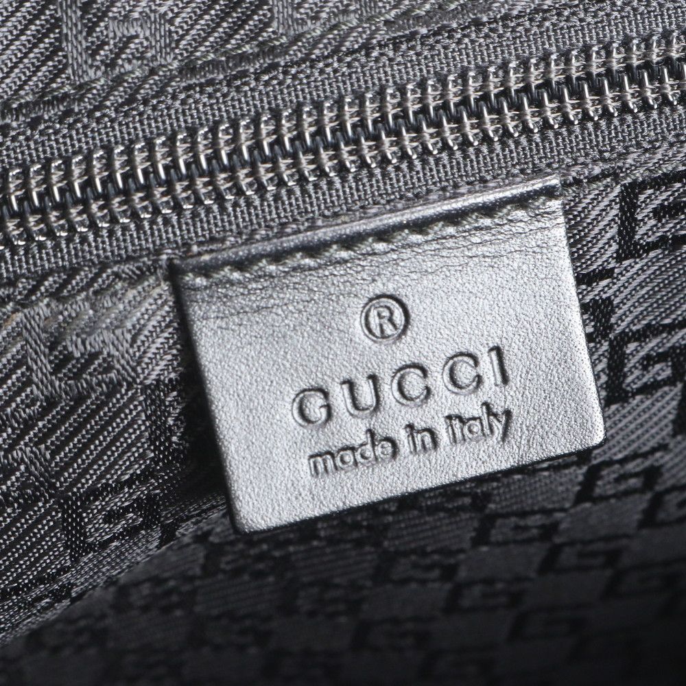 極美品✨グッチ クレストロゴ ショルダーバッグ レザー メッセンジャーバッグ 黒 極美品 グッチ レザー ショルダーバッグ 斜め掛け メッセンジャー 019