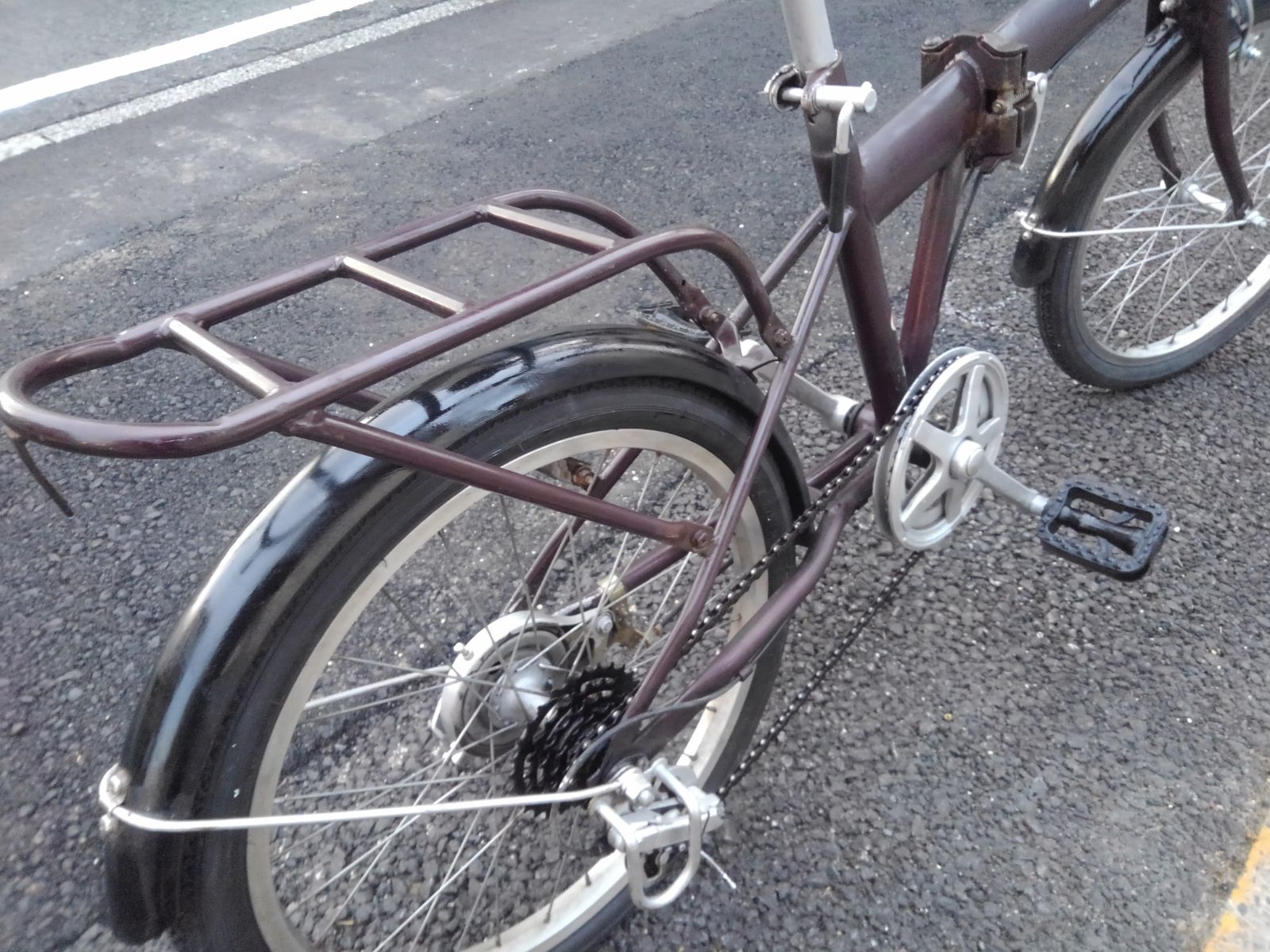 中古自転車３８９８　前後タイヤ新品！　折り畳み　２０インチ　６段ギヤ　ワイヤー錠　ライトは付属していません 引き取り限定！(名古屋市昭和区)中古自転車3898 前後タイヤ新品