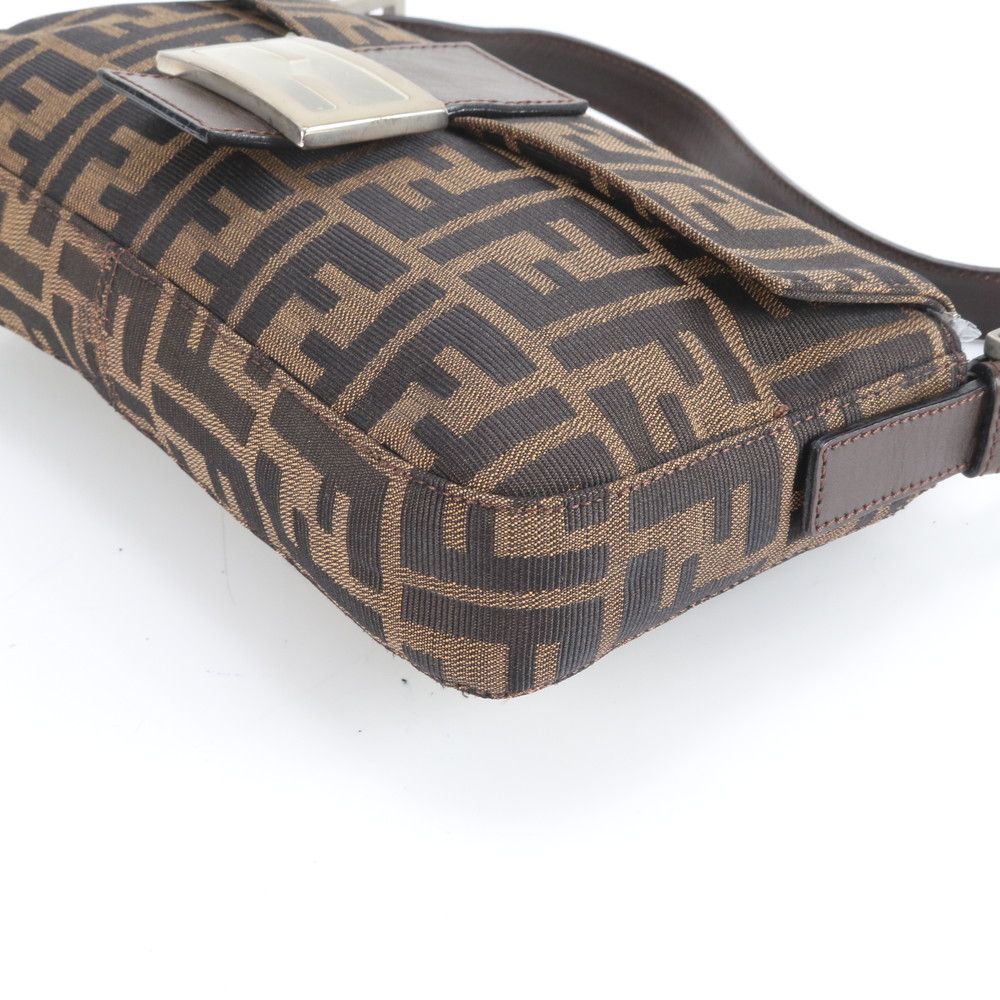 極美品 フェンディ ズッカ マンマ バゲット 26424 レザー ショルダー