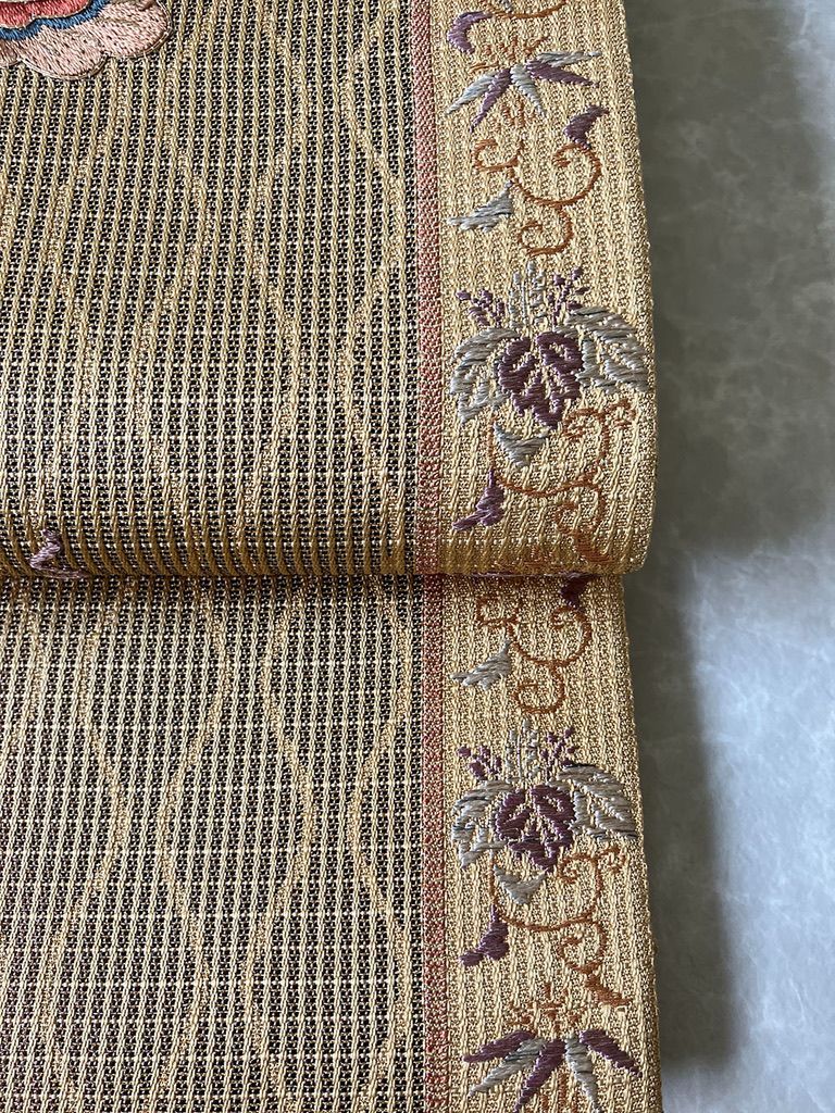 袋帯】金地 蝶花文様 六通柄 唐織風［RO027］ - メルカリ