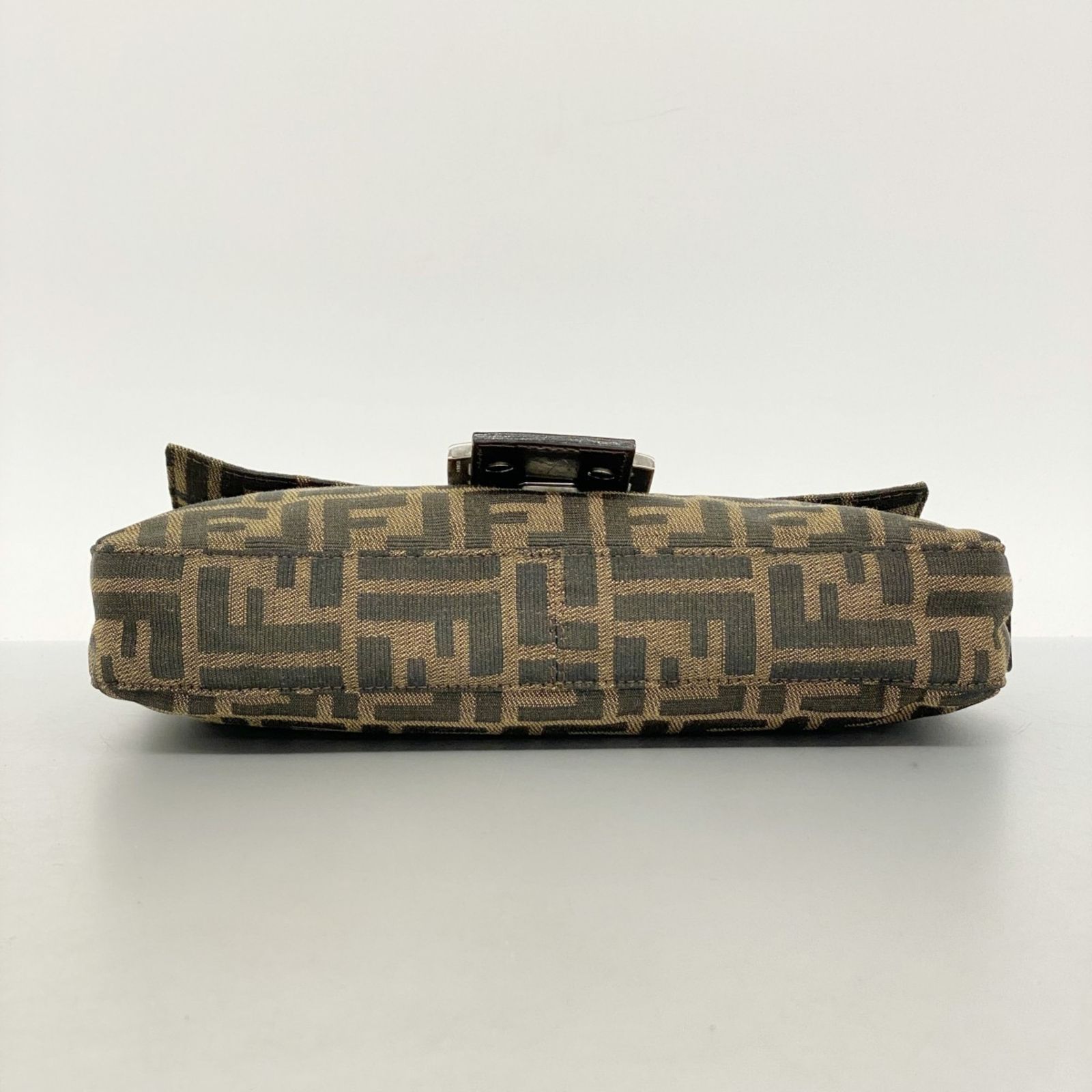 フェンディ(Fendi) フェンディ ハンドバッグ ズッカ マンマバケット