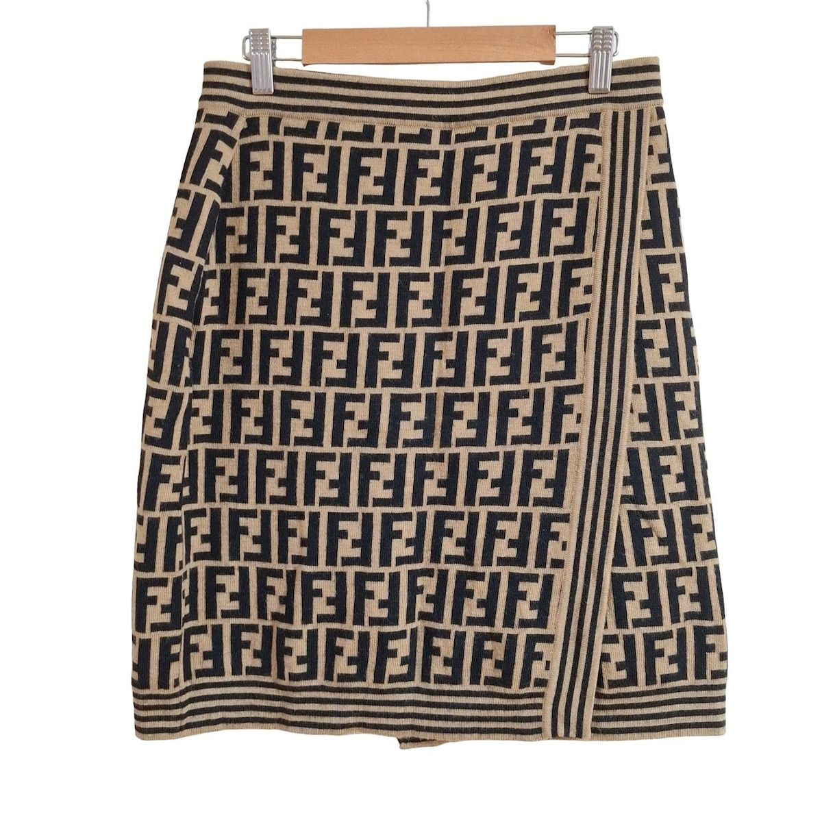 FENDI フェンディ ニット スカート ズッカ柄 総柄 ベージュ size40 FENDI(フェンディ) スカート サイズ44(J) レディース - ベージュ×黒