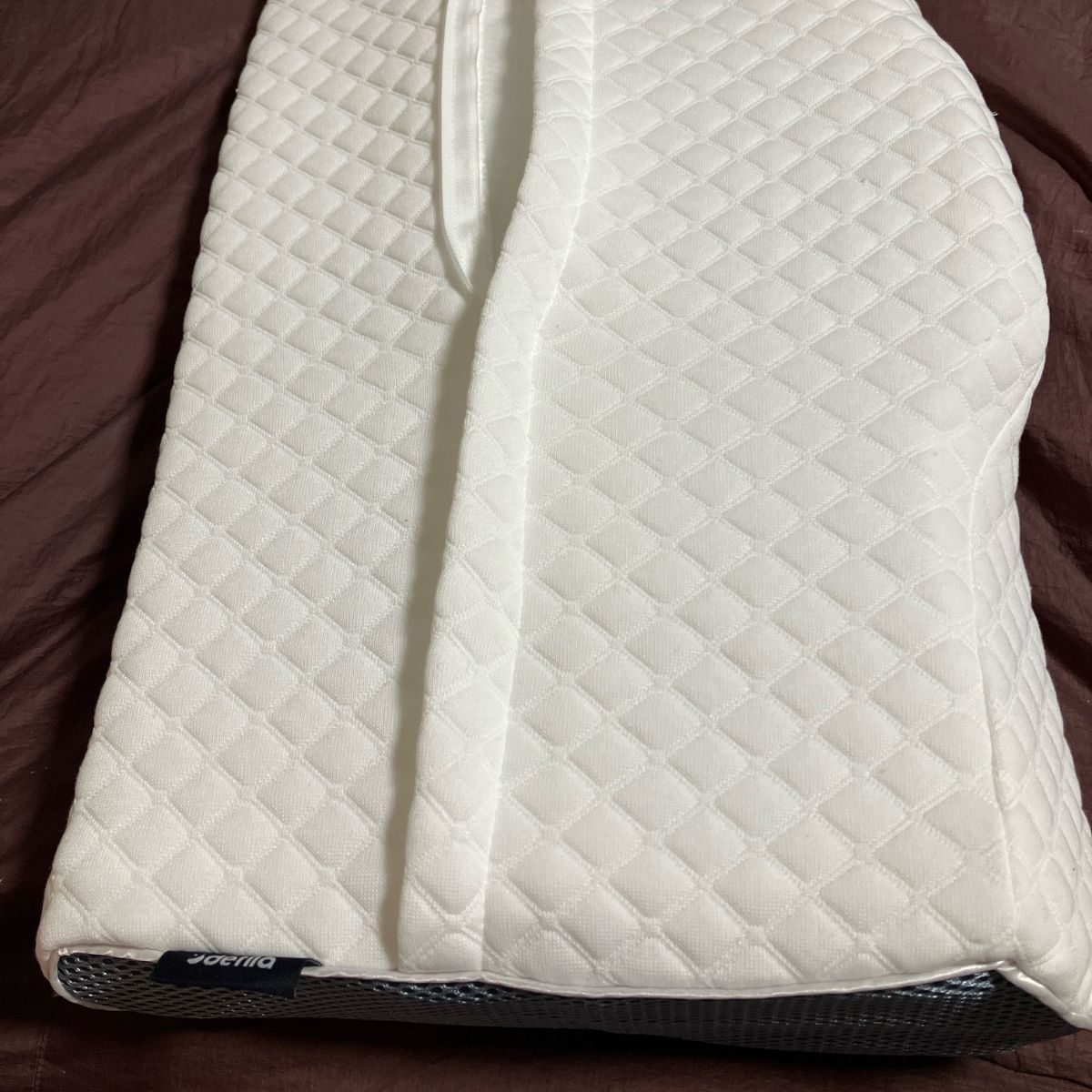 derila メモリーフォーム 波型枕 　2個 derila メモリーフォーム 波型枕 2個 derila メモリーフォーム 【公式