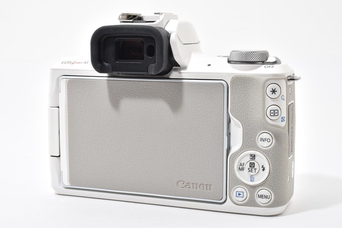 美品 EOS Kiss M ボディ ホワイト + EF-M 15-45mm F3.5-6.3 IS STM
