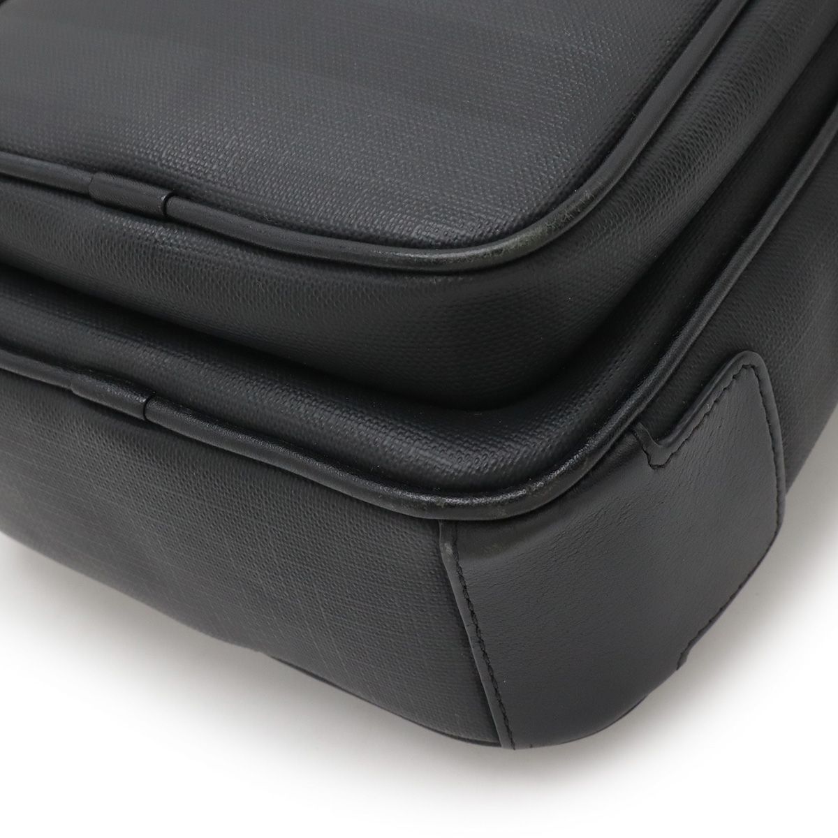 BURBERRY バーバリー チェック柄 ショルダーバッグ 斜め掛け PVC