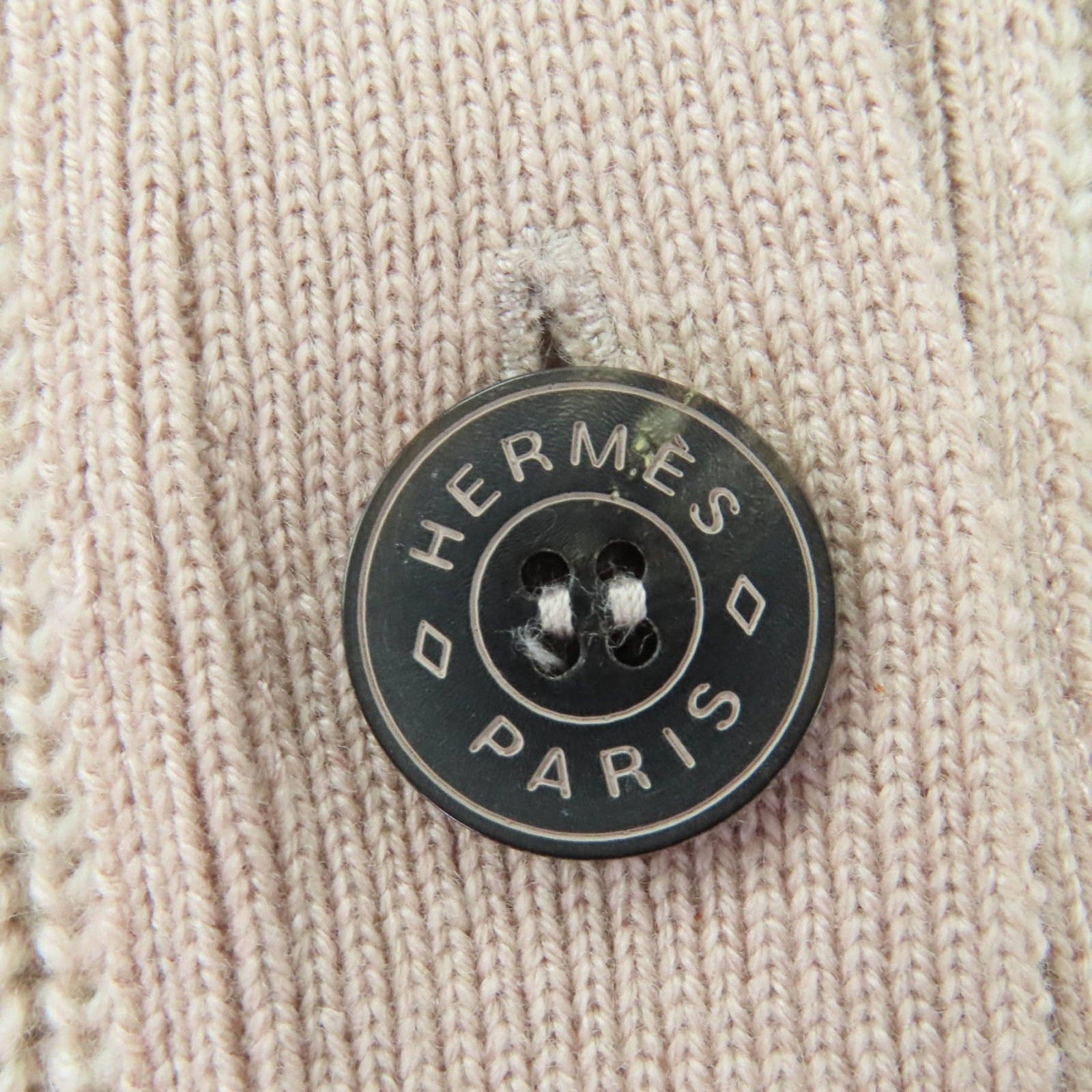 【美品】HERMES/エルメス　ニット ベスト　カシミヤ　23AW　セリエボタン 極美品☆HERMES エルメス 2023年製 3H2706D1 カシミヤ100％ セリエ