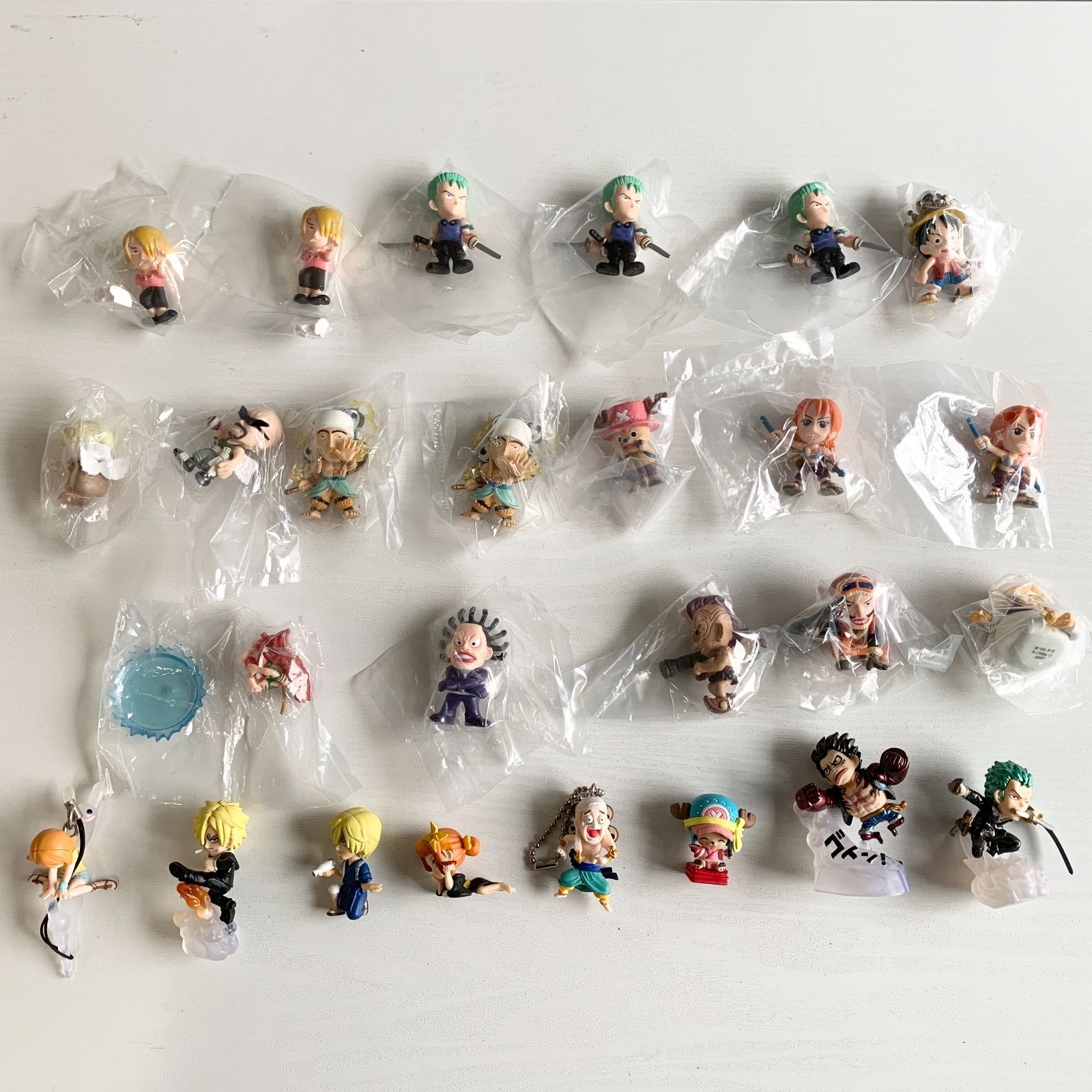 ワンピース　ミニフィギュアセット ワンピース ミニフィギュアセット - メルカリ