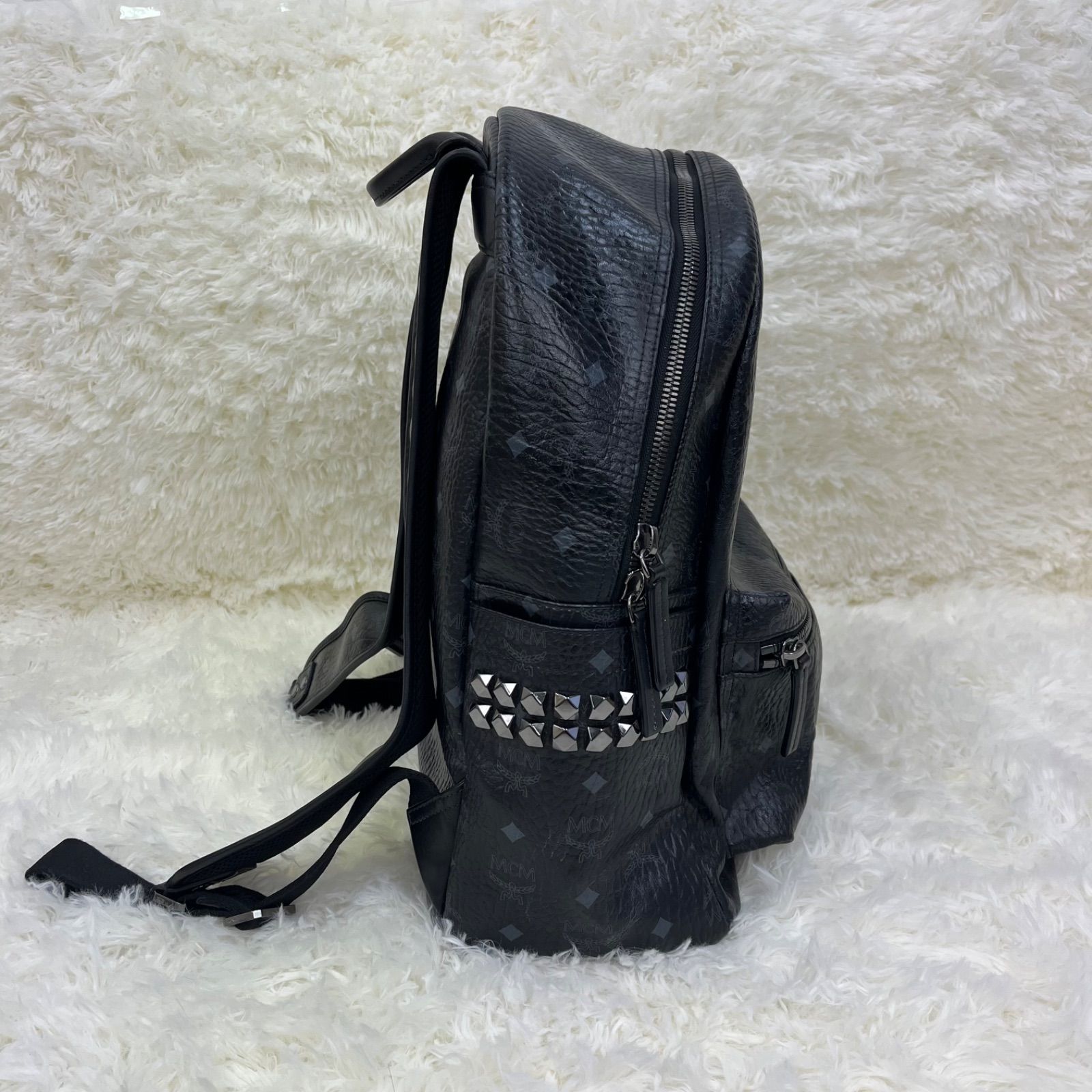 MCM エムシーエム バックパック リュックサック デイパック スタッズ