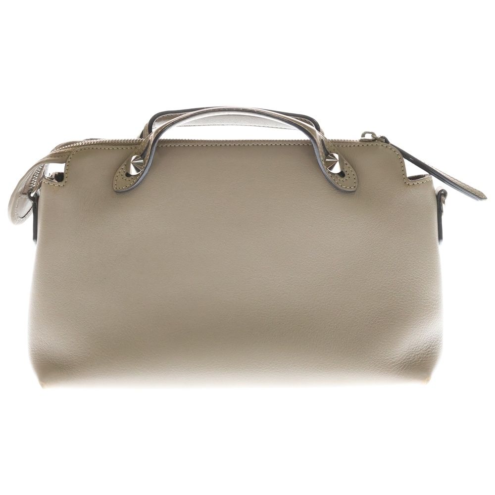 FENDI (フェンディ) バイザウェイ ミディアム レザー シルバー金具