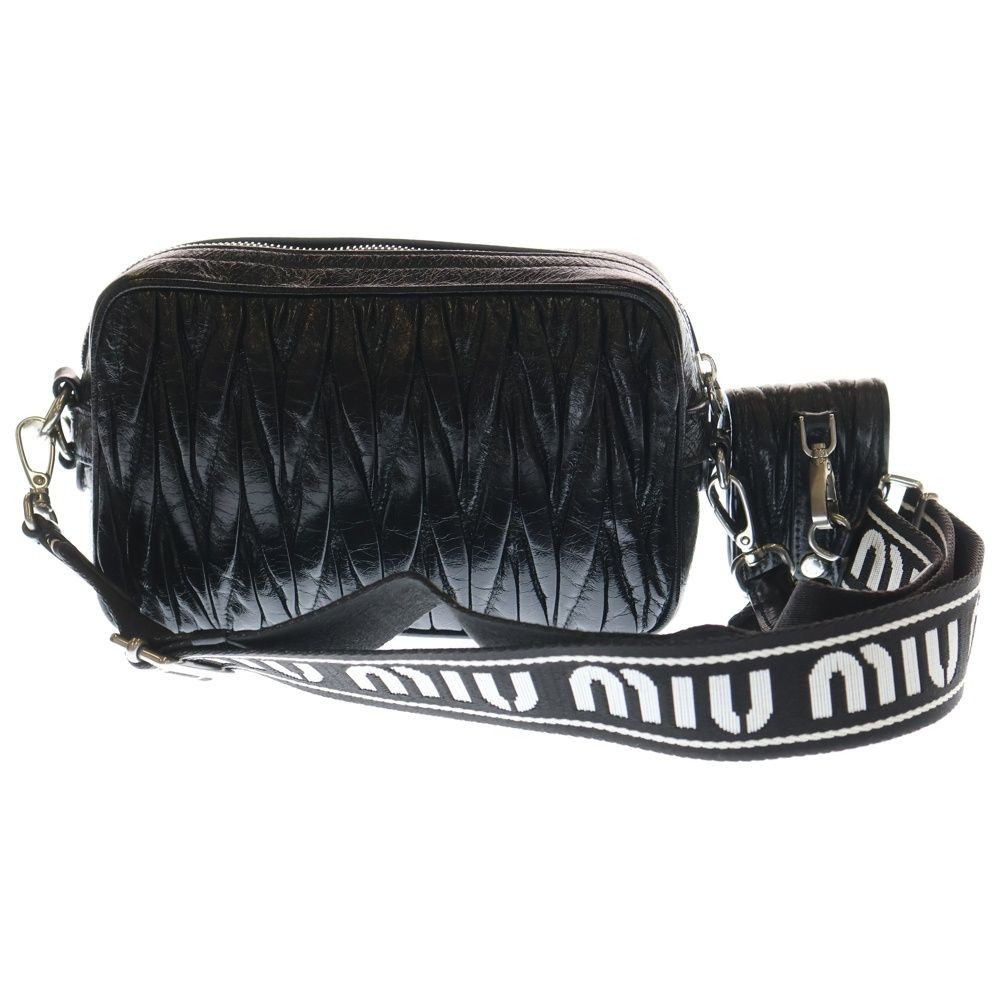 miumiu (ミュウミュウ) マテラッセ ショルダーバッグ ポケットチャーム