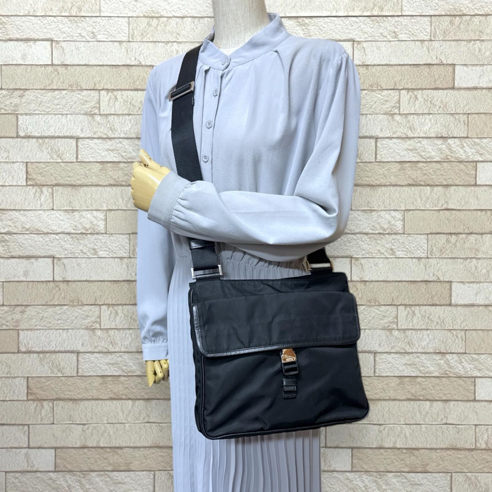 プラダ ショルダーバッグ ナイロン VA0269 ブラック レディース PRADA  中古 プラダ ショルダーバッグ ナイロン VA0269 ブラック レディース PRADA