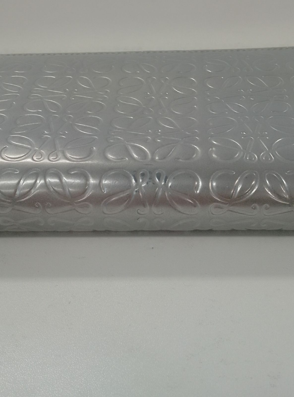 AQB04 ロエベ 美品 リピートアナグラム ラウンドファスナー長財布