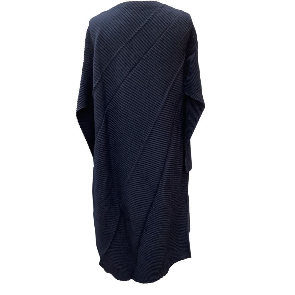 ISSEY MIYAKE 平面 二次元 プリーツ ワンピース ネイビー M EFFICIENT SQUARE 2 – isseymiyake.com