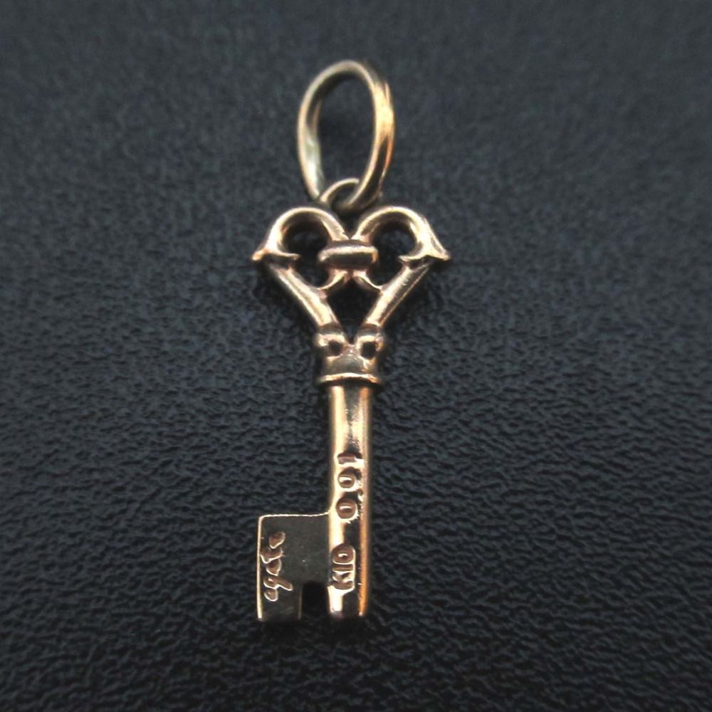 美品 agate アガット 1Pダイヤ 鍵 チャーム ペンダントトップ K10