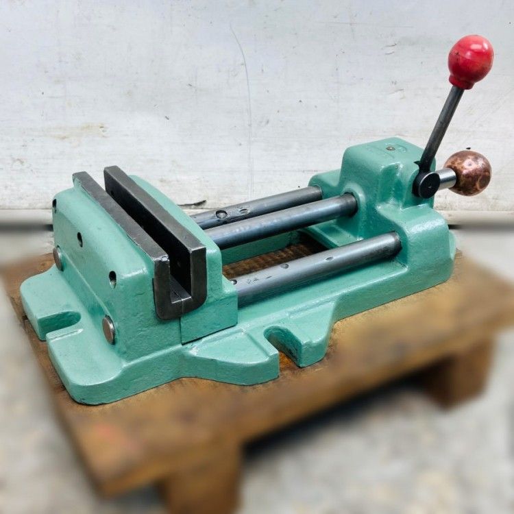 万力　バイス　ナベヤ(ERON) 150mm 他のサイズも販売してます ERON/ナベヤ 150mm クイックバイス - メルカリ