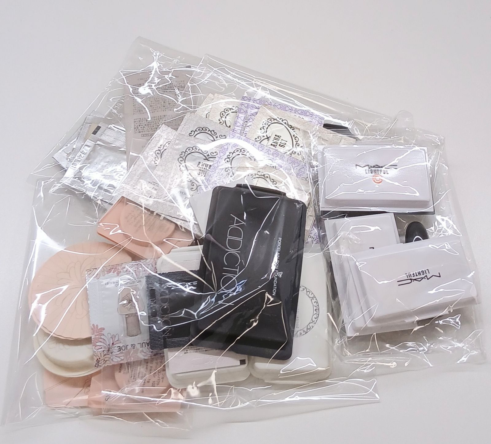 有名デパコス サンプル 74包おまとめ ポール＆ジョー MAC