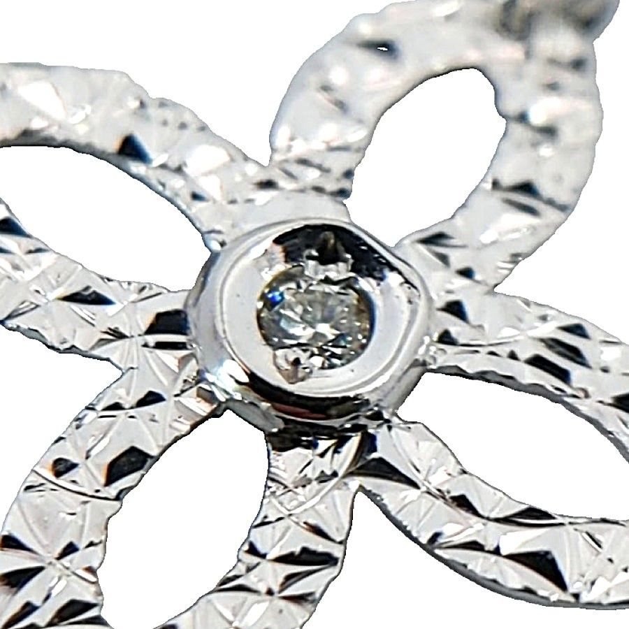 K18WG ダイヤモンドフラワーピアス - メルカリ