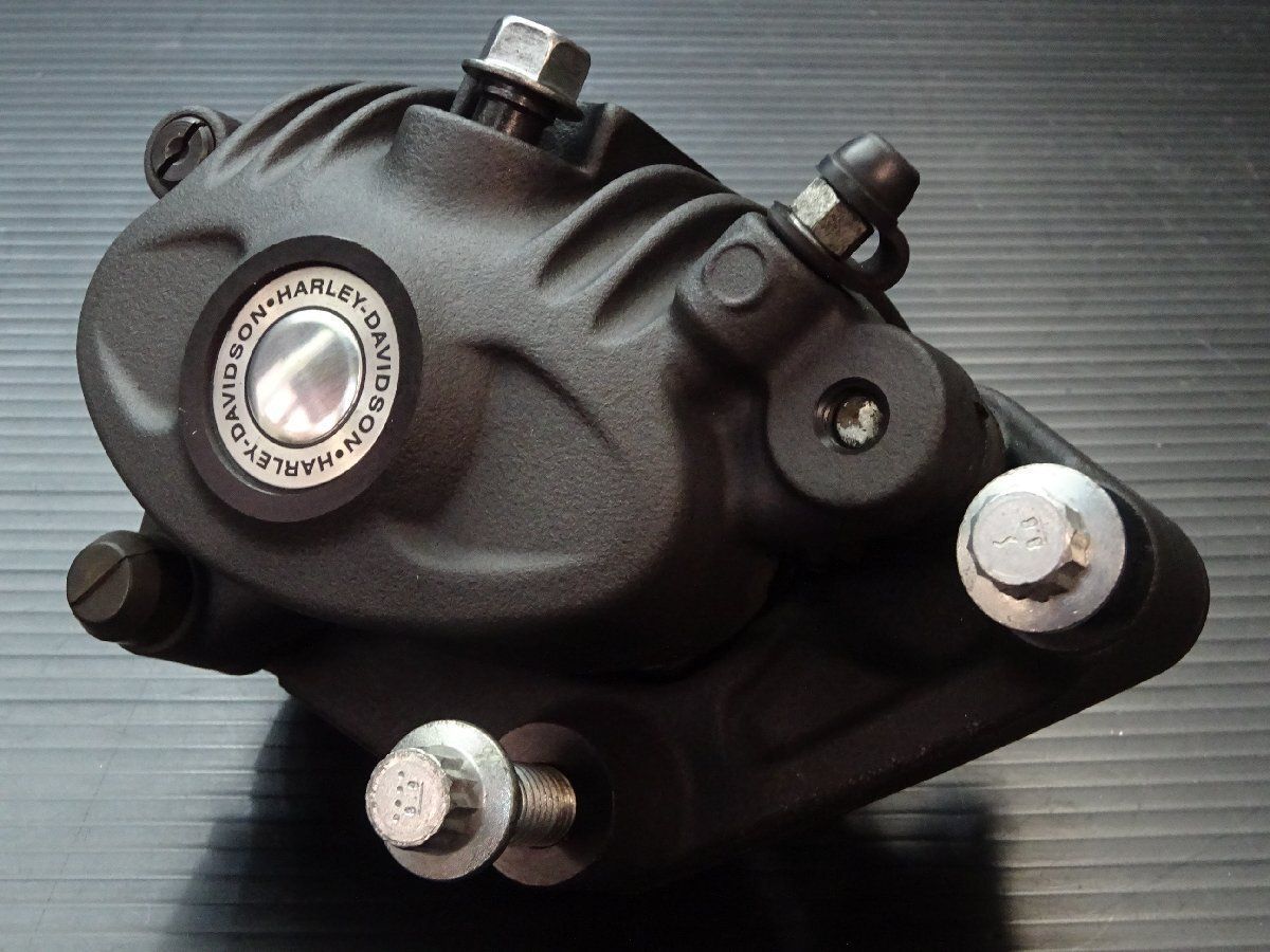 ハーレー ☆ XL883R 純正 フロントブレーキキャリパーセット(右