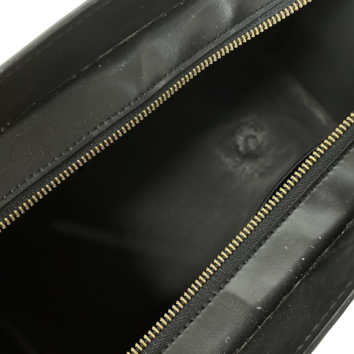 LOUIS VUITTON(ルイヴィトン) ハンドバッグ エピ リヴィエラ M48182