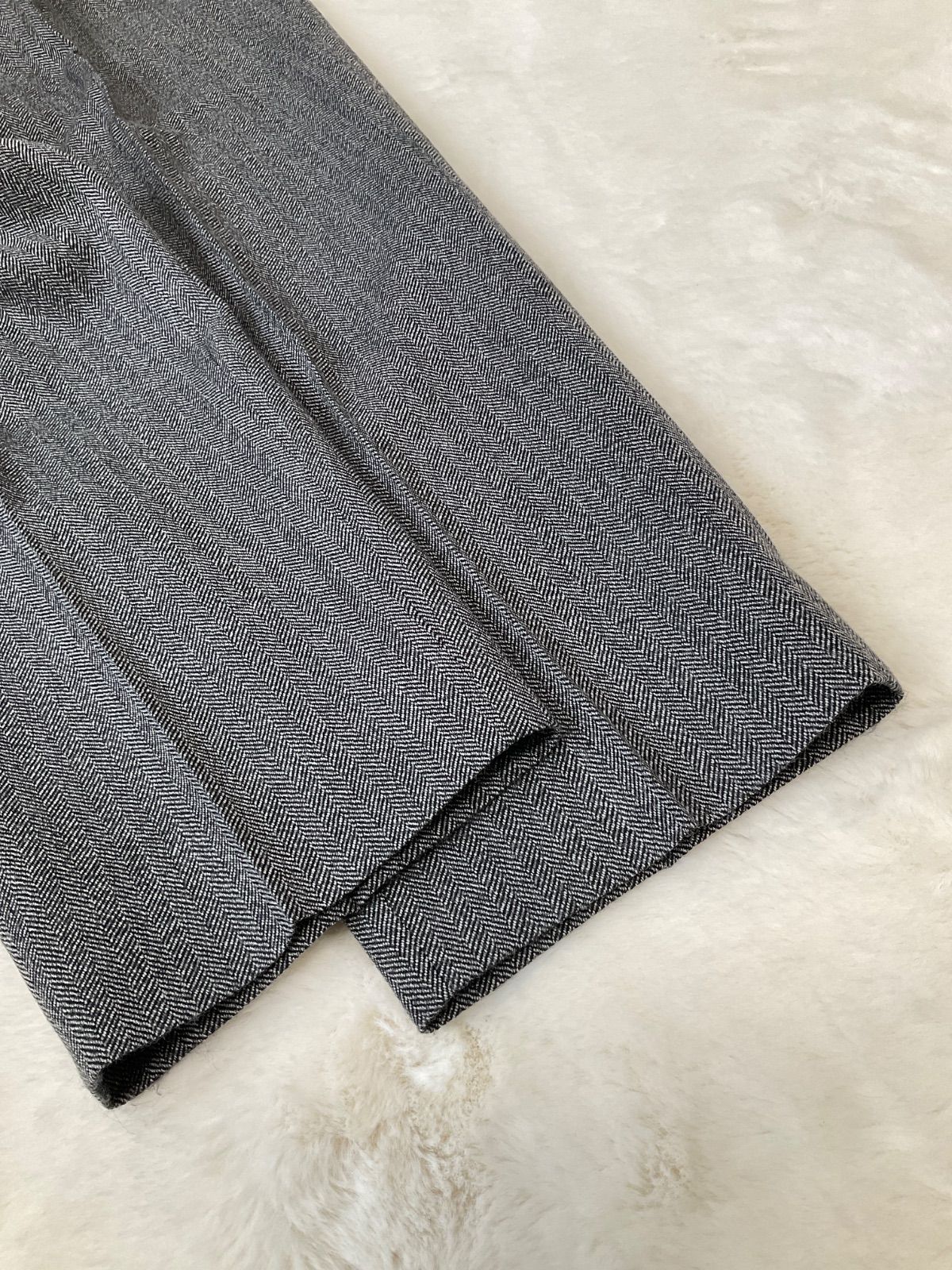 【即購入OK】値下げ♪ HEUGN TROUSER 028 e H/B 美品】HEUGN ユーゲン TROUSER 028 GEORGE H/B ヘリボーン サイズ3