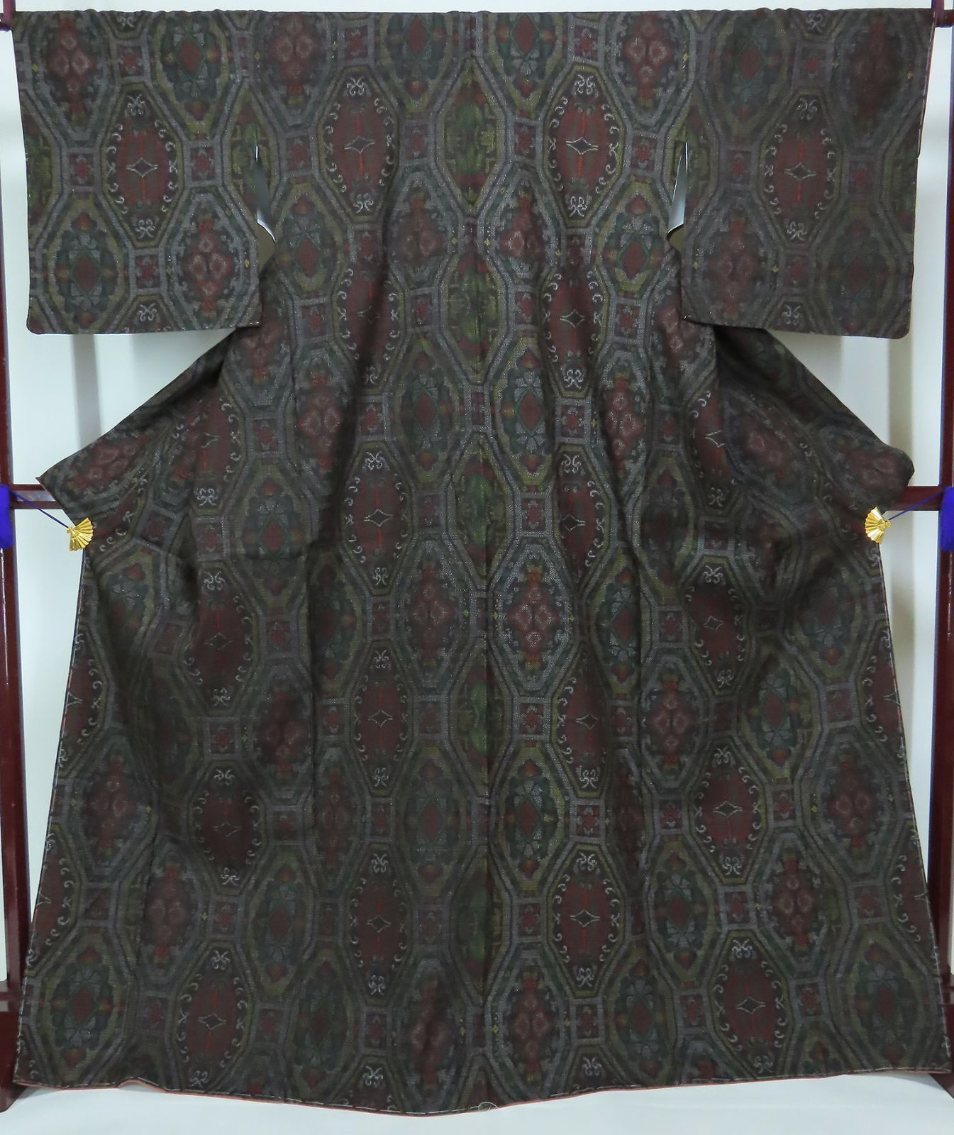 本場結城紬 重要無形文化財 100亀甲 証紙なし 身丈166cm 裄68.5cm