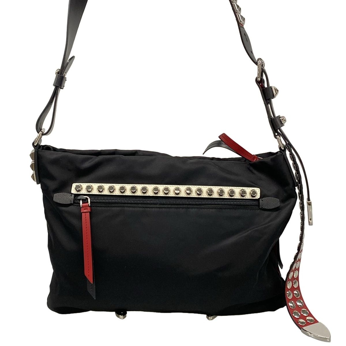 PRADA(プラダ) ショルダーバッグ - 黒×レッド×シルバー スタッズ