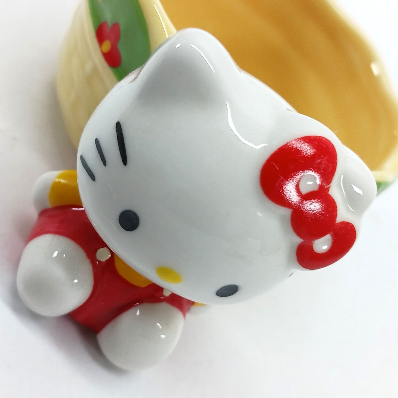ハローキティ キティちゃん ビンテージ 可愛い 小物入れ 陶器 花かご