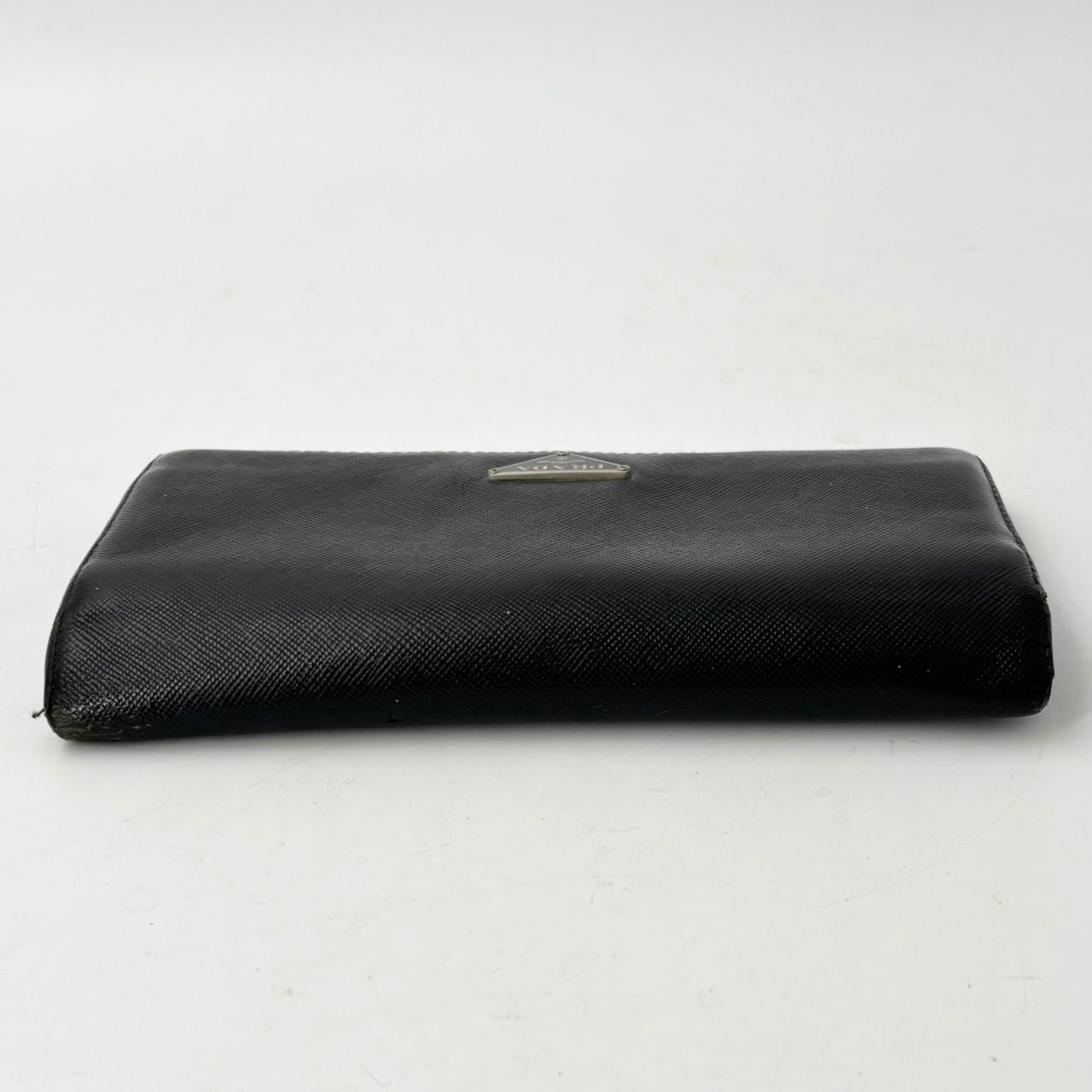 PRADA 長財布 サフィアーノ PRADA プラダ 長財布 サフィアーノレザー 大きめ長財布 1548 - メルカリ