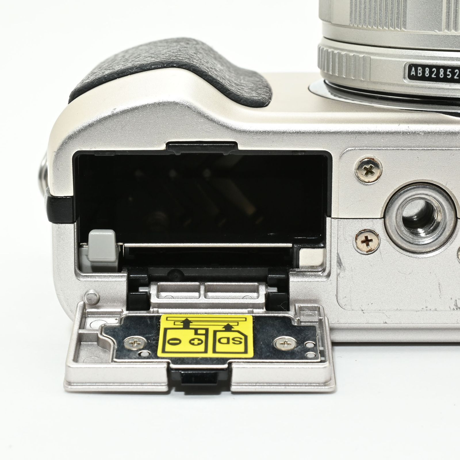 良品＞ OLYMPUS ミラーレス一眼 E-PL2 レンズキット ゴールド