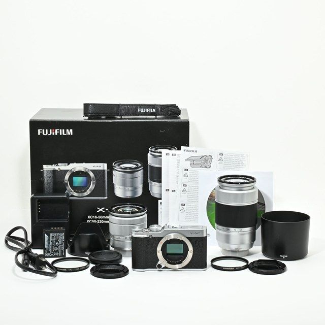 美品＞ FUJIFILM X-A2 ダブルズームレンズキット｜XC16-50mm IS II ＋