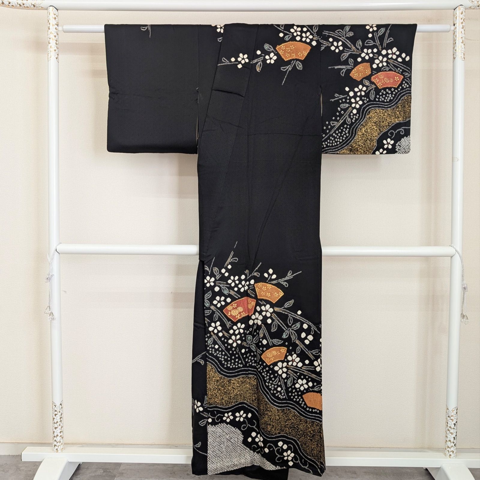 akmx53 kf-1154 美品 逸品 粋 金彩 刺繡入り 正絹 訪問着 【公式通販】