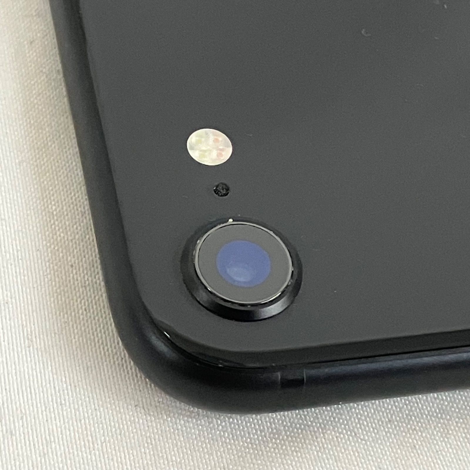 中古 iPhoneSE 64GB ブラック 本体 SIMフリー ZXQ007 c277 - メルカリ