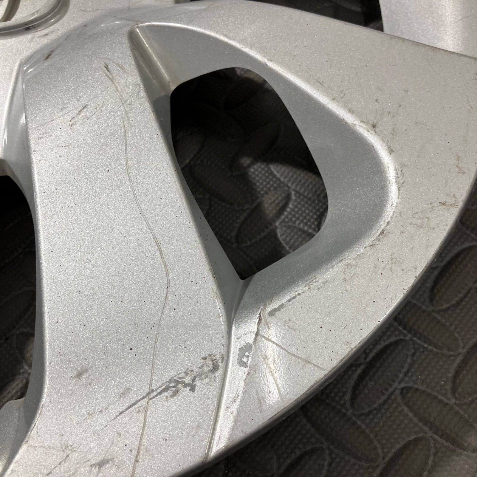 トヨタ シエンタ 170系 ホイールキャップ ホイールカバー 純正 中古 