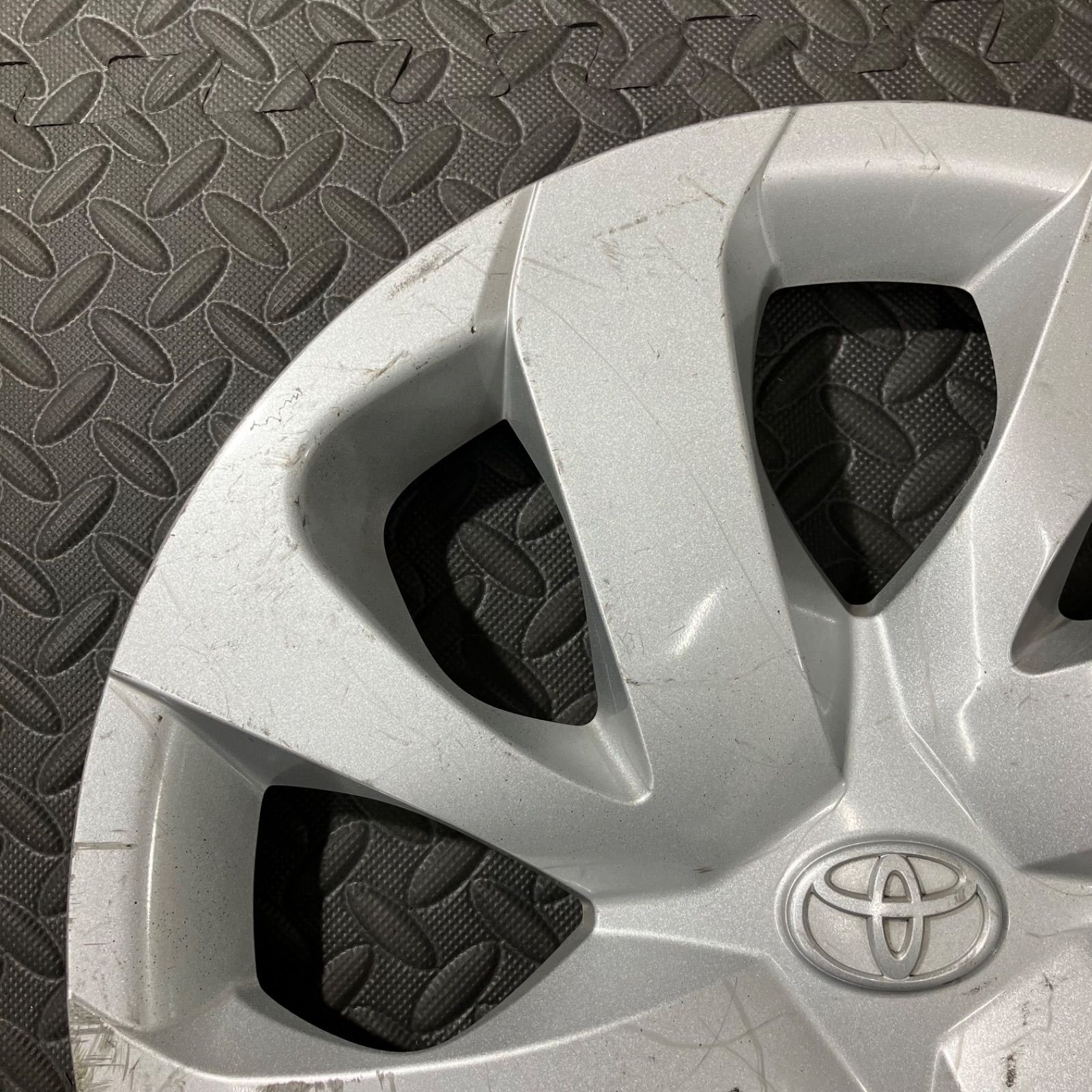 トヨタ シエンタ 170系 ホイールキャップ ホイールカバー 純正 中古 