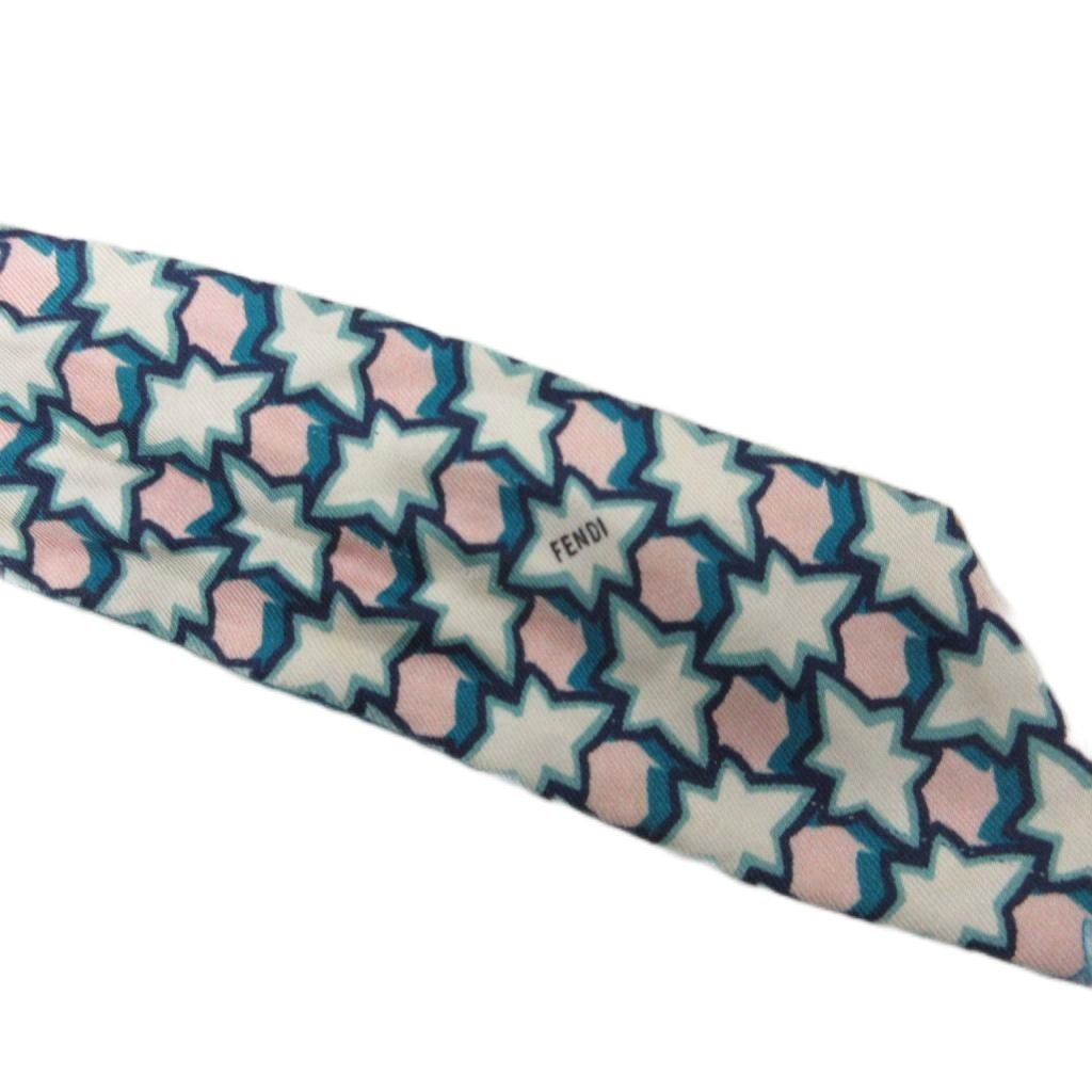 FENDI フェンディ　ラッピー　ブルー系 フェンディ FENDI ラッピー ツイリー スカーフ ストール 総柄 ロゴ 青