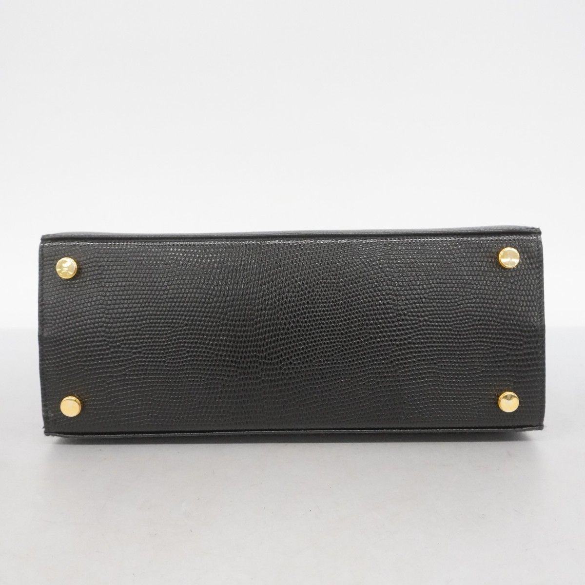 5pd5155】サルヴァトーレフェラガモ ハンドバッグ ヴァラ レザー