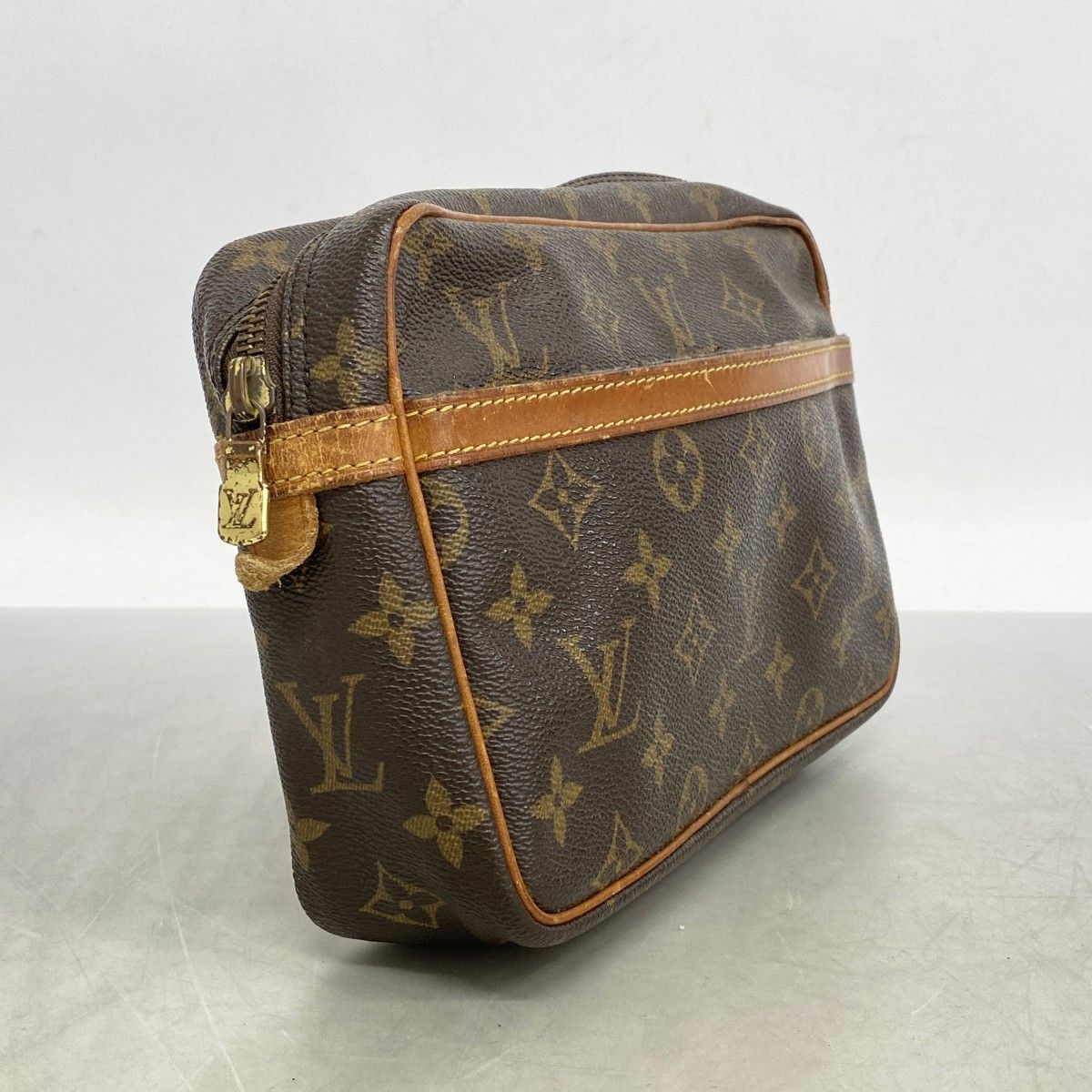 ✨美品✨　ルイヴィトン　モノグラム　コンピエーニュ23　クラッチバッグ LOUIS VUITTON（ルイ・ヴィトン） コンピエーニュ23 ブランドオフ