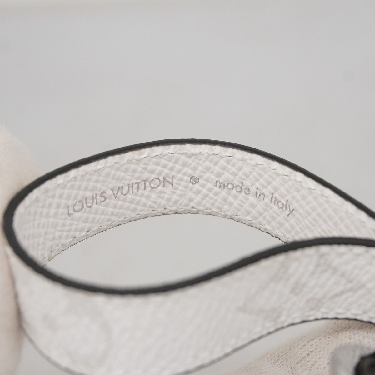 ルイヴィトン キーホルダー ドラゴンヌ モノグラム エクリプス ホワイト 5pd5605-k】ルイヴィトン キーホルダー モノグラム・エクリプス