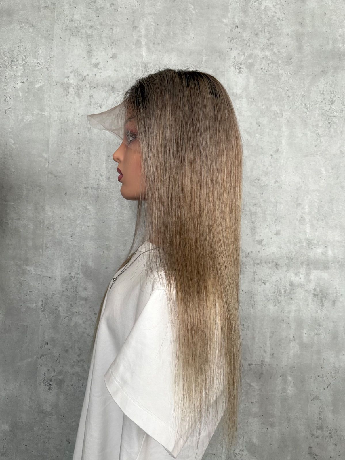 人毛100%フルウィッグ｜アッシュブロンド(根元ダーク)｜耳が出せる