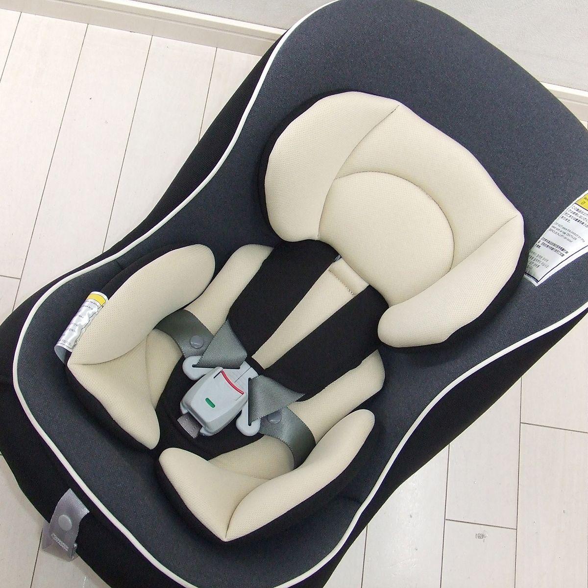 美品 チャイルドシート 中古 コンビ コッコロSUX-U combi 新生児から4