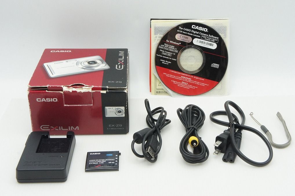 美品 CASIO カシオ EXILIM EX-Z9 シルバー コンパクトデジタルカメラ