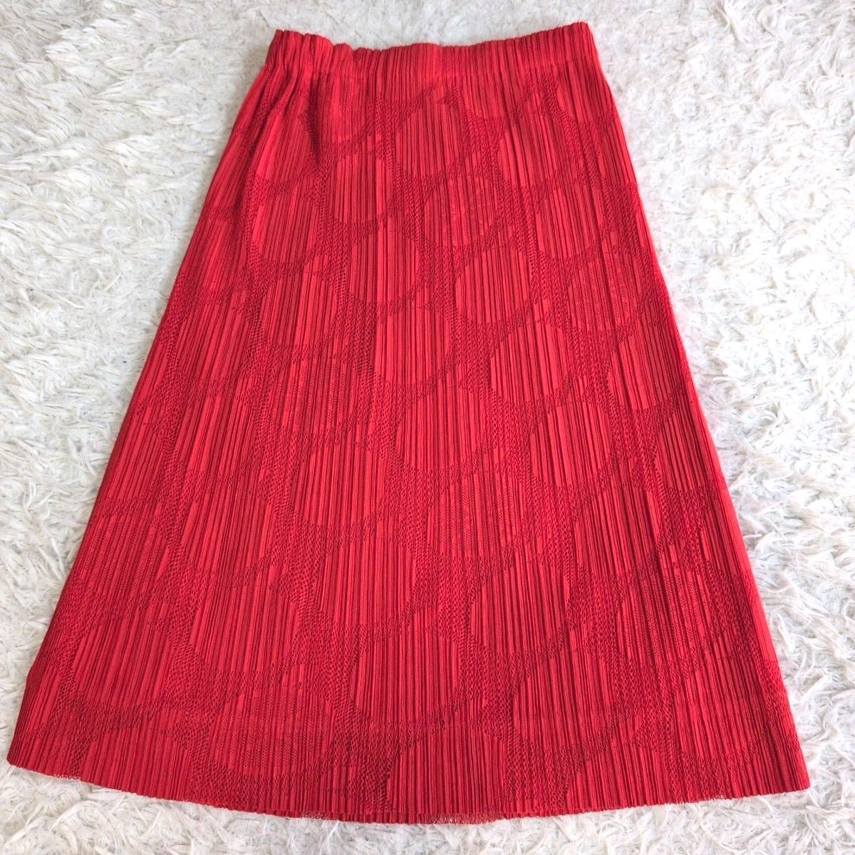 美品　プリーツプリーズ　赤　レッド　プリーツパンツ　サイズ2　イッセイミヤケ 美品 プリーツプリーズ 赤 レッド プリーツパンツ サイズ2 イッセイ