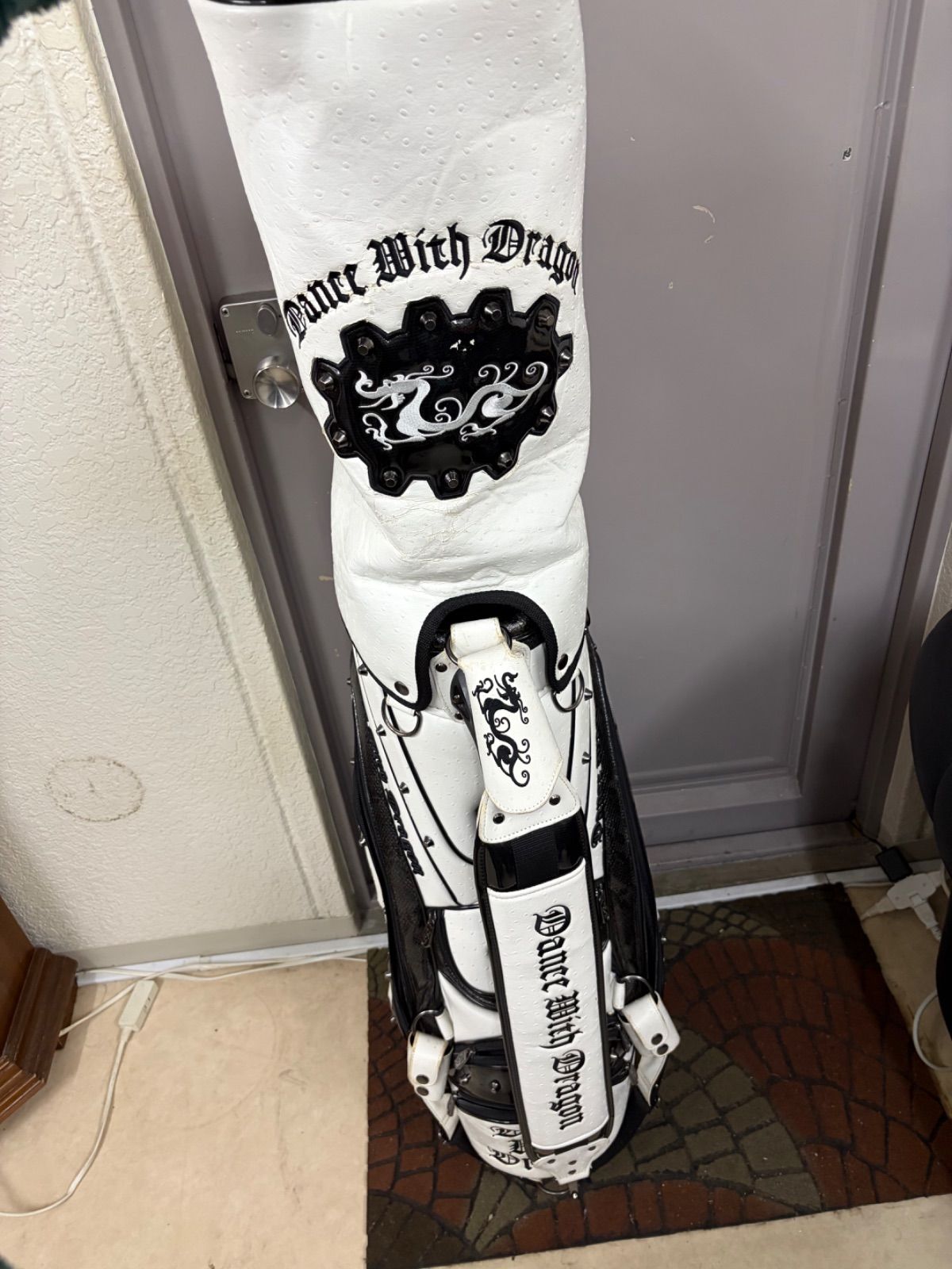 ダンスウィズドラゴン キャディバッグ 使用感あり 劣化有 ダンスウィズドラゴン キャディバッグ 使用感あり 劣化有 - メルカリ