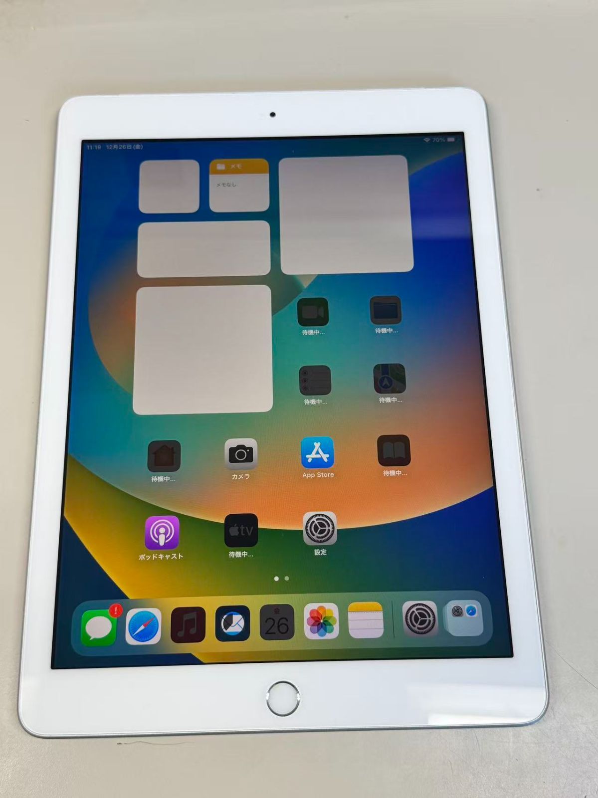 SIMフリー iPad (第6世代) 32GB シルバー 訳アリ品 - メルカリ
